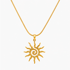 Colar com Pingente de Sol Banhado a Ouro 18K