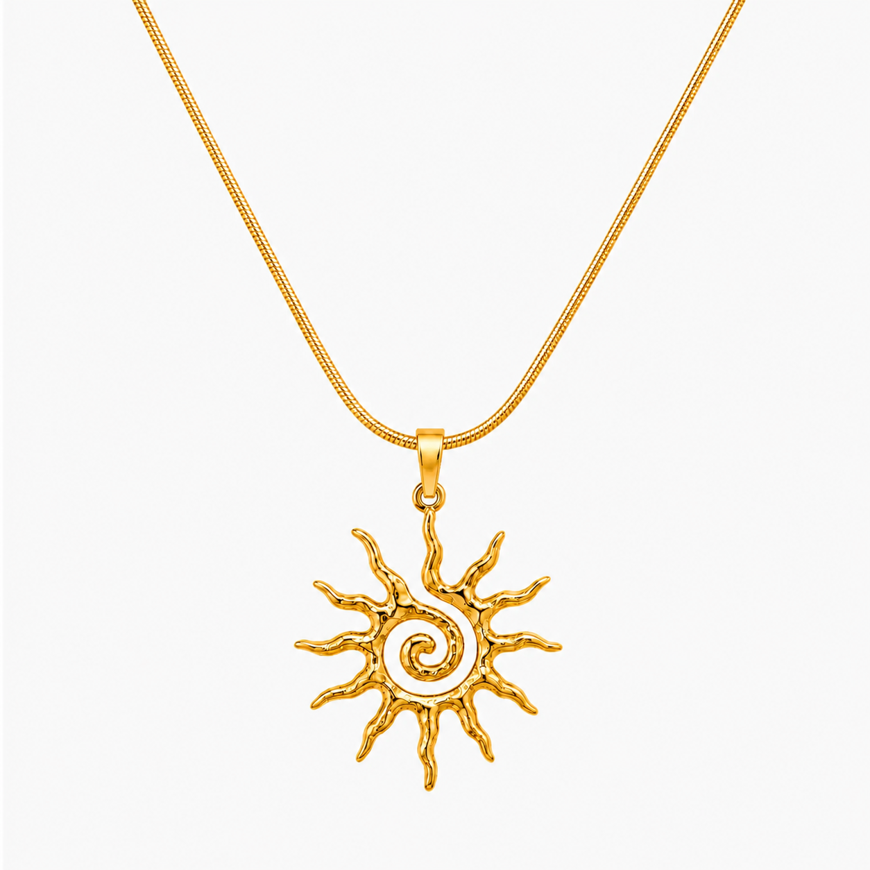 Colar com Pingente de Sol Banhado a Ouro 18K