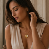 Colar com Pingente de Lua Banhado a Ouro 18K