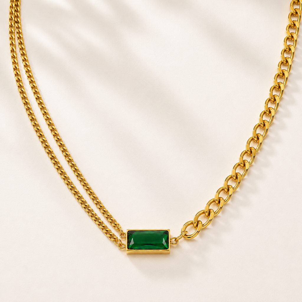Colar Assimétrica Esmeralda Banhado a Ouro 18K