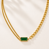 Colar Assimétrica Esmeralda Banhado a Ouro 18K