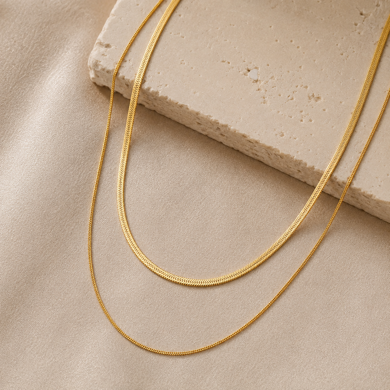 Colar Dupla Camada Banhado a Ouro 18K